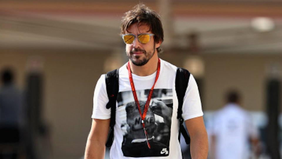 Fernando Alonso mendapat sambutan luar biasa dari penonton GP Kanada 2017. - INDOSPORT